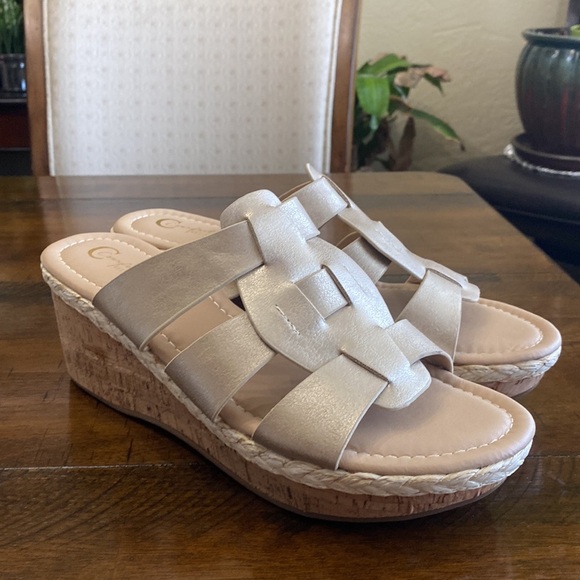 Cato Sandals - Picture 3 of 6